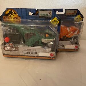 Mattel Jurassic World Uncaged Click Tracker Velociraptor - Green & Orange